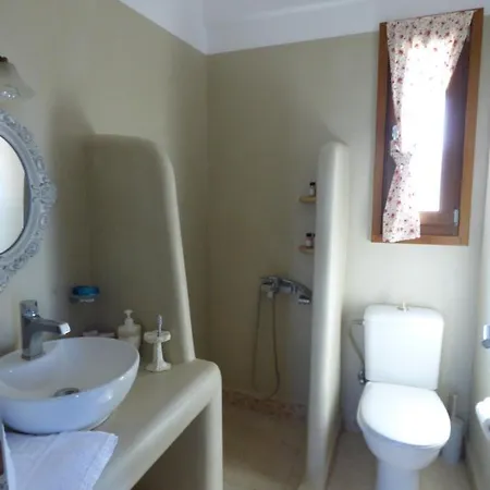 Naxos Gratsias Retreats - Seaview Luxury Escape *